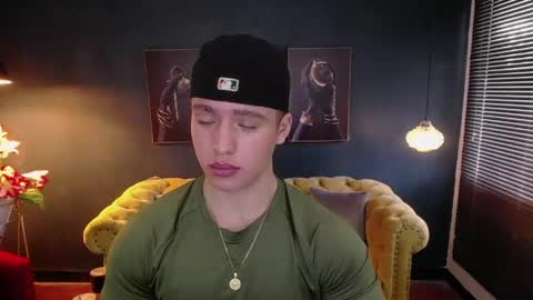 Snapshot of deivid_parker chatting on May 2026 02:01:02 PM Deivid online show from May 2026 02:01:02 PM