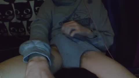 Snapshot of dekustick__ chatting on October 2025 02:45:01 AM CozyClementine online show from October 2025 02:45:01 AM