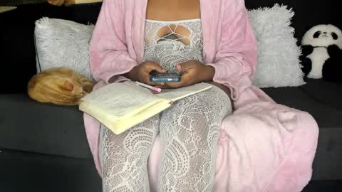 deli_la online show from March 2026 05:02:01 AM