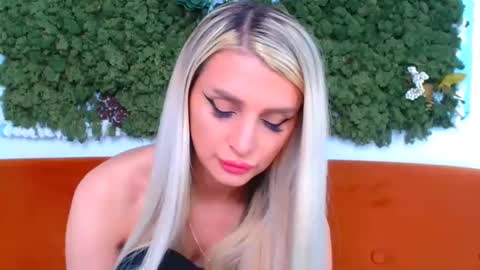 deliciaalove online show from February 2026 08:03:02 PM