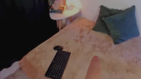 Delilah online show from February 2026 05:24:01 AM