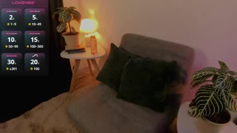 Delilah online show from June 2026 04:07:02 AM