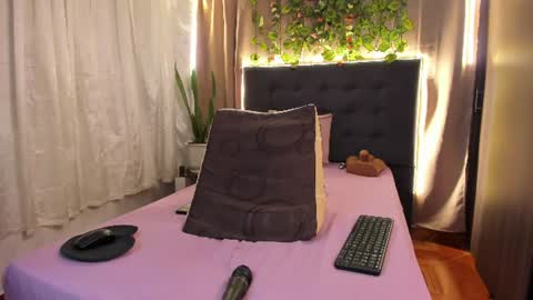 Delilah  online show from July 2026 08:46:02 PM