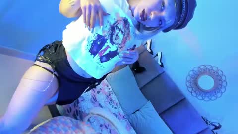 della online show from September 2025 08:33:02 PM