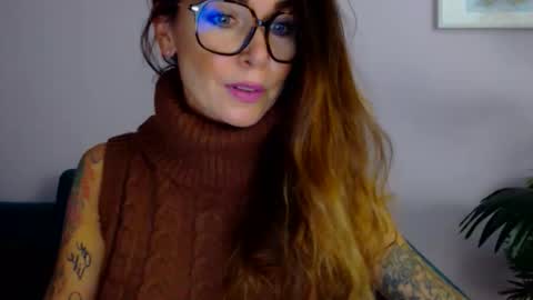 Snapshot of delilah_sweet chatting on September 2025 03:22:02 PM delilah_sweet online show from September 2025 03:22:02 PM