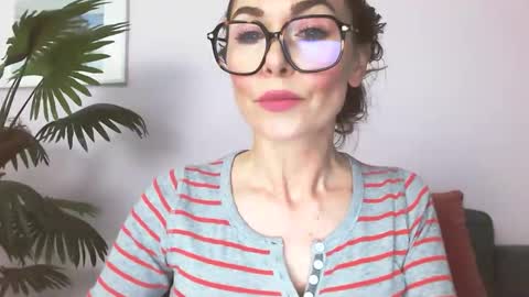 Snapshot of delilah_sweet chatting on June 2026 03:36:01 PM delilah_sweet online show from June 2026 03:36:01 PM
