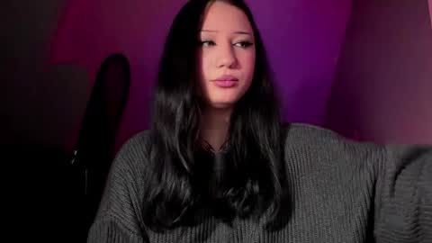 Milana  online show from May 2026 04:37:01 PM