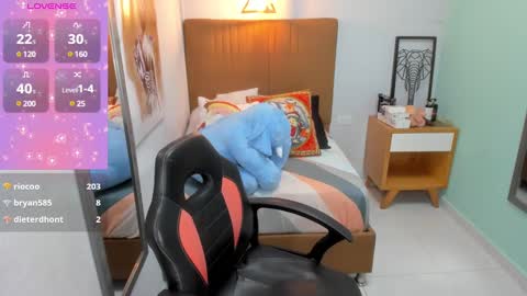 delilaquinn online show from December 2024 01:22:01 AM