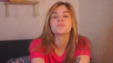 Snapshot of delmyostrem chatting on October 2025 07:08:01 AM Emily online show from October 2025 07:08:01 AM