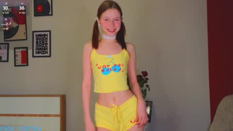 Delora online show from March 2025 09:48:02 PM