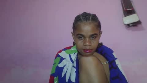 Snapshot of delphineee chatting on May 2026 04:56:02 PM delphine online show from May 2026 04:56:02 PM