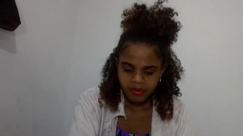 delphine online show from June 2026 01:15:02 PM