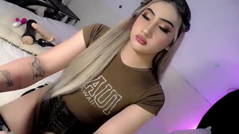 Chesca online show from December 2025 10:35:01 AM