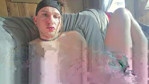 Frankie online show from March 2025 08:18:02 PM