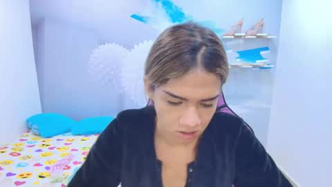 Snapshot of demi_leed chatting on February 2026 11:36:02 AM DEMI online show from February 2026 11:36:02 AM