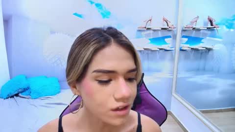 Snapshot of demi_leed chatting on March 2026 12:02:02 PM DEMI online show from March 2026 12:02:02 PM