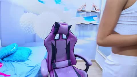 Snapshot of demi_leed chatting on March 2026 12:09:01 PM DEMI online show from March 2026 12:09:01 PM