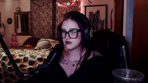 Demoness Mina online show from November 2025 11:18:01 PM