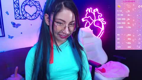 Snapshot of demyanderson_ chatting on December 2024 12:10:02 AM Demy online show from December 2024 12:10:02 AM