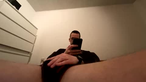 denis19872 online show from February 2026 10:37:01 PM