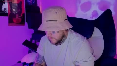 Oliver online show from November 2025 02:45:02 AM