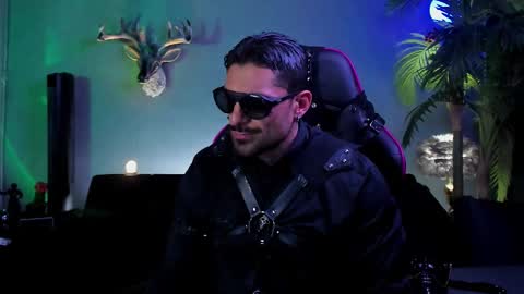 dennis_cox_ online show from March 2026 06:18:02 AM