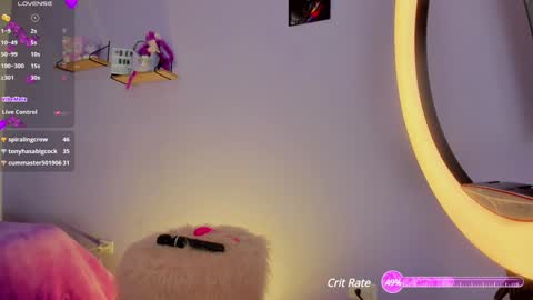 Snapshot of dennisbonnet_ chatting on January 2025 08:18:02 AM Dennis Bonnet - Follow me online show from January 2025 08:18:02 AM