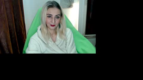 Snapshot of denysya chatting on December 2024 07:05:01 AM Denysya online show from December 2024 07:05:01 AM