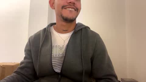 Snapshot of dereck_myers chatting on March 2026 07:50:01 PM Dereck Myers online show from March 2026 07:50:01 PM