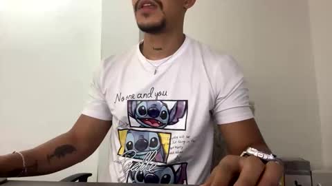 Snapshot of dereck_myers chatting on April 2026 10:48:01 PM Dereck Myers online show from April 2026 10:48:01 PM