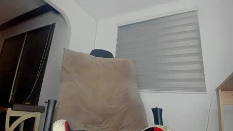 dereckhardd online show from June 2026 06:52:01 AM