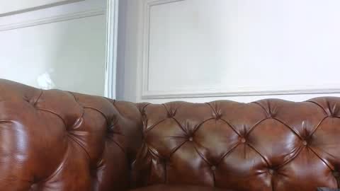 dereckwolf_ online show from October 2025 01:12:02 PM