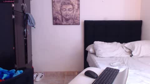 Derek online show from November 2025 01:55:02 PM