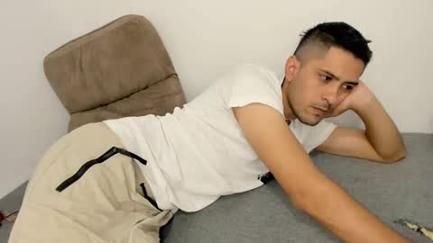 derek_vall online show from March 2025 09:15:01 PM