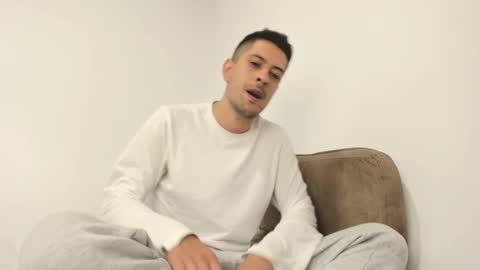 derek_vall online show from March 2025 06:35:01 AM