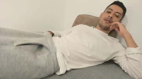 derek_vall online show from March 2025 05:49:02 PM