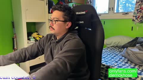 Snapshot of derrick_hose chatting on February 2025 11:15:02 PM Derrick Hose online show from February 2025 11:15:02 PM