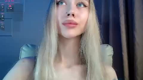 Snapshot of des_ch chatting on June 2026 05:15:02 PM Ari online show from June 2026 05:15:02 PM