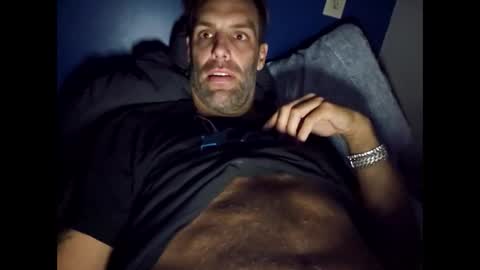 Tall and Handsome online show from November 2025 10:21:01 AM