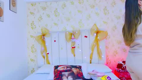 Sara Desire online show from December 2025 12:21:02 PM