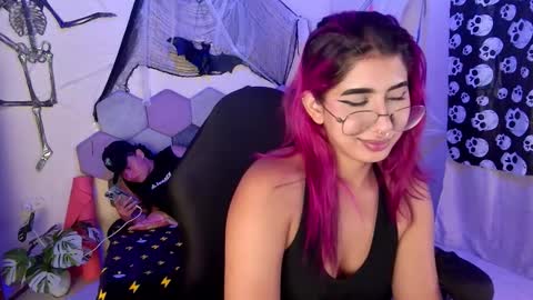 TORI AND MR. BEAR online show from October 2025 09:16:01 PM