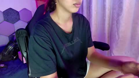 TORI AND MR. BEAR online show from February 2026 12:27:01 PM