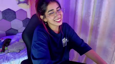 TORI AND MR. BEAR online show from February 2026 05:58:01 PM