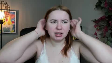 LAYLA online show from April 2026 06:25:01 AM