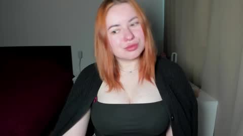 Snapshot of desirelayla chatting on April 2026 06:17:01 AM LAYLA online show from April 2026 06:17:01 AM