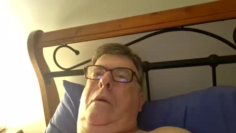 Desmon1958 online show from February 2026 07:10:01 PM