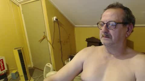 destelp online show from February 2026 11:30:01 PM