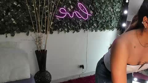 Destiny online show from September 2025 12:05:02 PM