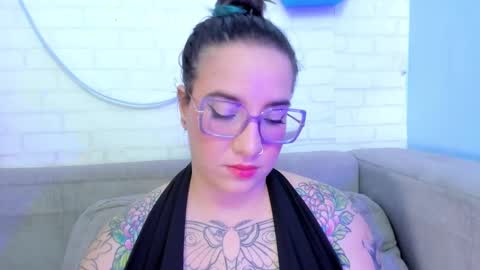 Deva Blue online show from February 2025 04:43:01 AM