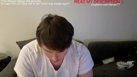 Snapshot of devantheplug chatting on December 2024 10:45:02 AM Devan online show from December 2024 10:45:02 AM